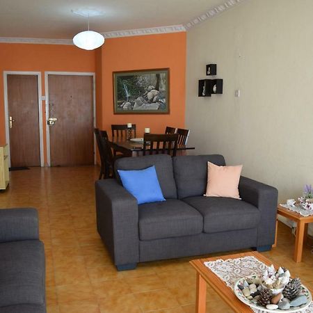 Mediterranean Breeze Apartment Лимасол Екстериор снимка